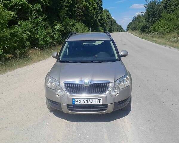 Бежевий Шкода Єті, об'ємом двигуна 1.2 л та пробігом 197 тис. км за 6500 $, фото 2 на Automoto.ua