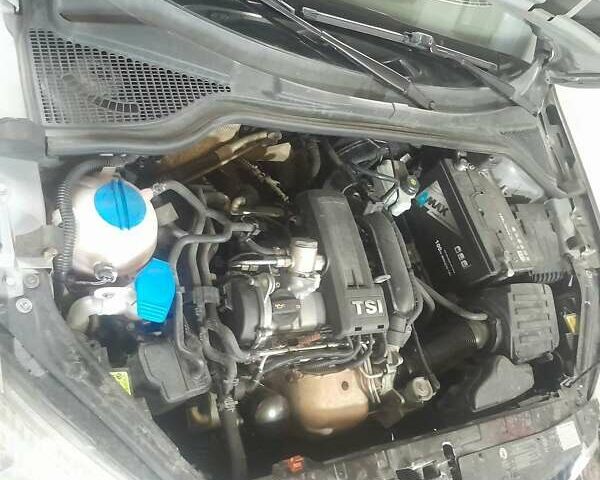 Бежевий Шкода Єті, об'ємом двигуна 1.2 л та пробігом 197 тис. км за 6500 $, фото 20 на Automoto.ua