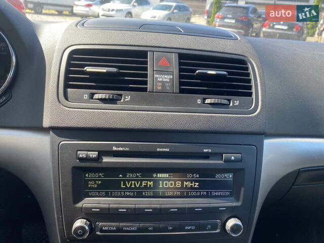 Бежевый Шкода Ети, объемом двигателя 1.8 л и пробегом 159 тыс. км за 8800 $, фото 23 на Automoto.ua