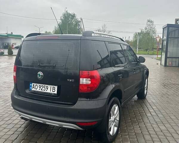 Черный Шкода Ети, объемом двигателя 1.2 л и пробегом 236 тыс. км за 7300 $, фото 3 на Automoto.ua