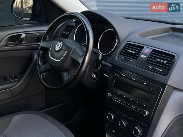 Чорний Шкода Єті, об'ємом двигуна 1.2 л та пробігом 191 тис. км за 6999 $, фото 15 на Automoto.ua