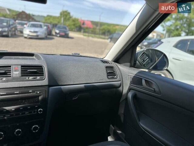 Чорний Шкода Єті, об'ємом двигуна 0 л та пробігом 195 тис. км за 6850 $, фото 13 на Automoto.ua