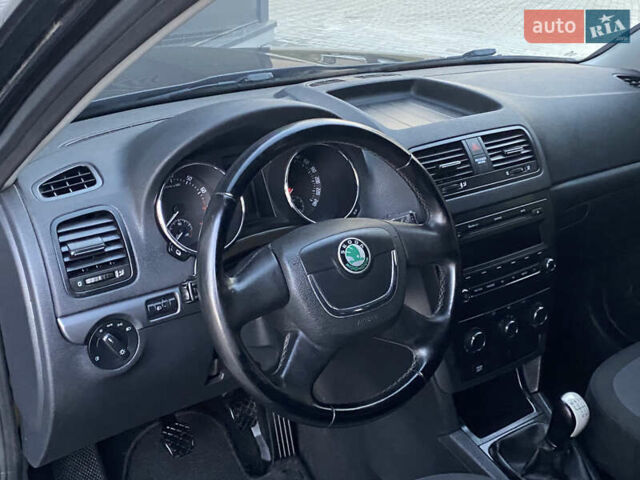 Чорний Шкода Єті, об'ємом двигуна 1.2 л та пробігом 191 тис. км за 6999 $, фото 14 на Automoto.ua