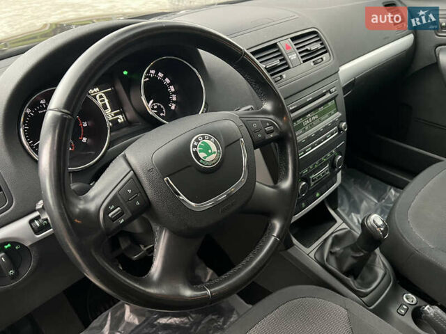 Черный Шкода Ети, объемом двигателя 1.8 л и пробегом 172 тыс. км за 9999 $, фото 52 на Automoto.ua