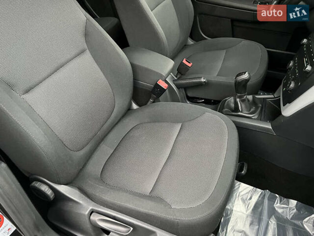 Черный Шкода Ети, объемом двигателя 1.8 л и пробегом 172 тыс. км за 9999 $, фото 46 на Automoto.ua