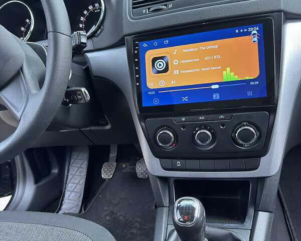 Черный Шкода Ети, объемом двигателя 1.8 л и пробегом 150 тыс. км за 12500 $, фото 43 на Automoto.ua