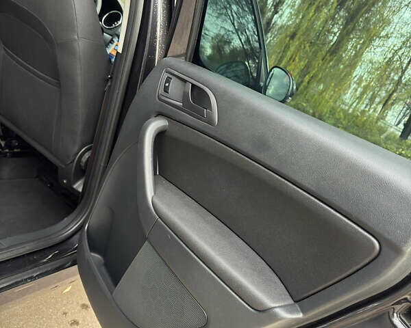 Черный Шкода Ети, объемом двигателя 1.8 л и пробегом 150 тыс. км за 12500 $, фото 30 на Automoto.ua