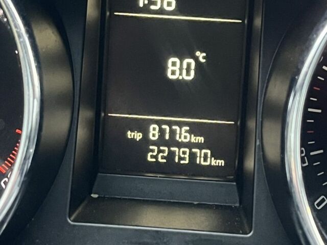 Коричневый Шкода Ети, объемом двигателя 2 л и пробегом 227 тыс. км за 8500 $, фото 5 на Automoto.ua