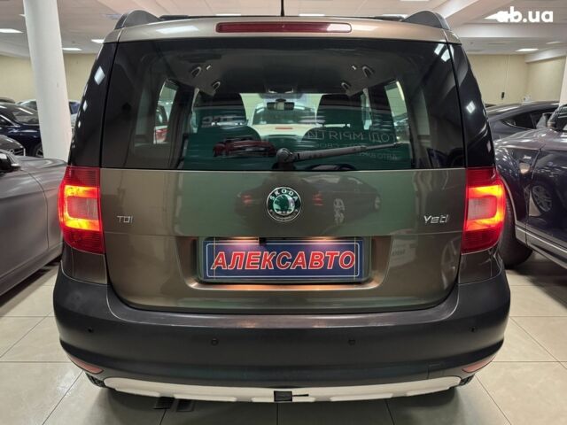 Коричневый Шкода Ети, объемом двигателя 0 л и пробегом 210 тыс. км за 7000 $, фото 6 на Automoto.ua