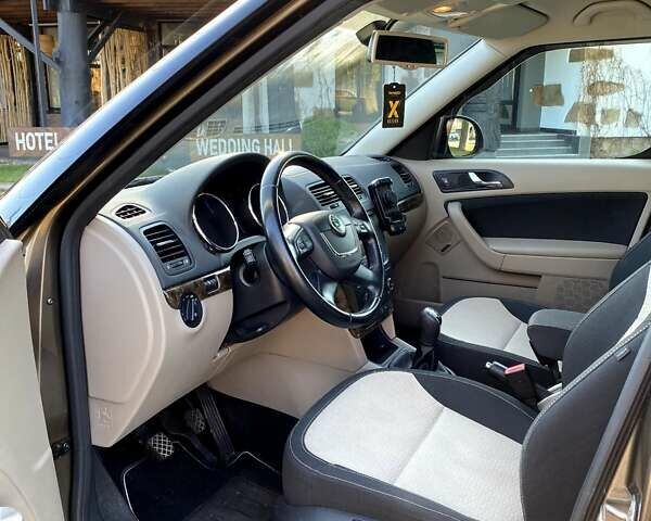 Коричневий Шкода Єті, об'ємом двигуна 1.2 л та пробігом 128 тис. км за 8999 $, фото 81 на Automoto.ua