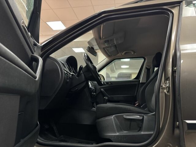 Коричневый Шкода Ети, объемом двигателя 2 л и пробегом 210 тыс. км за 7000 $, фото 11 на Automoto.ua