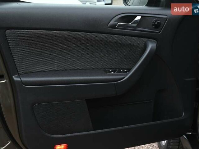 Коричневый Шкода Ети, объемом двигателя 1.8 л и пробегом 177 тыс. км за 8200 $, фото 18 на Automoto.ua