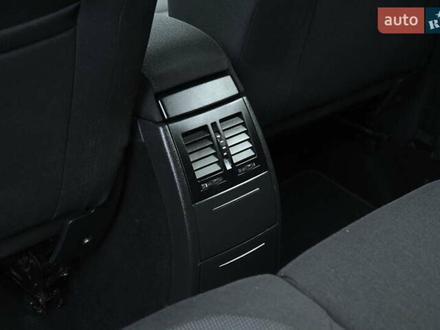 Коричневый Шкода Ети, объемом двигателя 1.8 л и пробегом 177 тыс. км за 8200 $, фото 35 на Automoto.ua