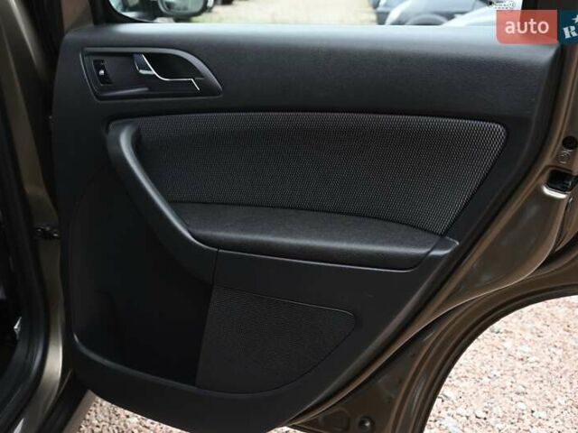 Коричневый Шкода Ети, объемом двигателя 1.8 л и пробегом 177 тыс. км за 8200 $, фото 38 на Automoto.ua