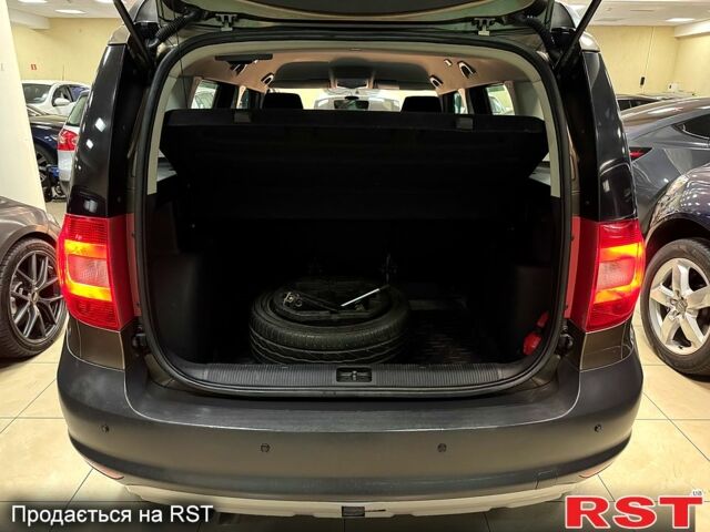 Коричневый Шкода Ети, объемом двигателя 2 л и пробегом 210 тыс. км за 7000 $, фото 7 на Automoto.ua