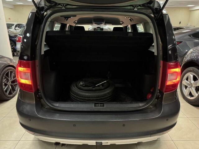 Коричневый Шкода Ети, объемом двигателя 2 л и пробегом 210 тыс. км за 7000 $, фото 4 на Automoto.ua