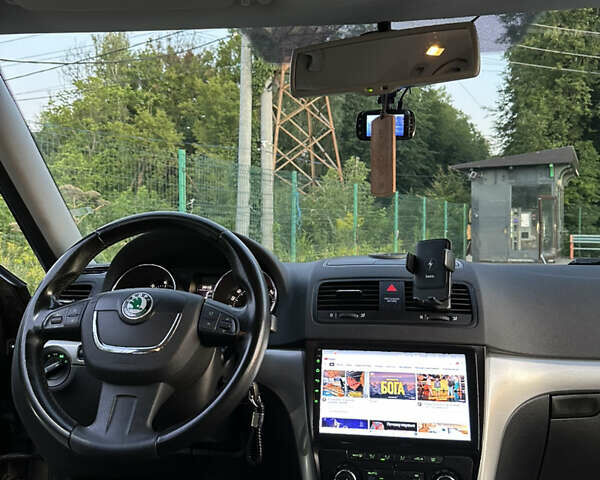 Коричневый Шкода Ети, объемом двигателя 1.2 л и пробегом 215 тыс. км за 8800 $, фото 5 на Automoto.ua
