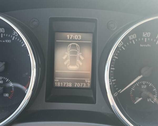 Коричневый Шкода Ети, объемом двигателя 1.97 л и пробегом 181 тыс. км за 12000 $, фото 15 на Automoto.ua