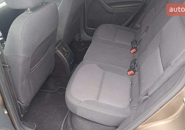 Коричневый Шкода Ети, объемом двигателя 2 л и пробегом 210 тыс. км за 11350 $, фото 9 на Automoto.ua