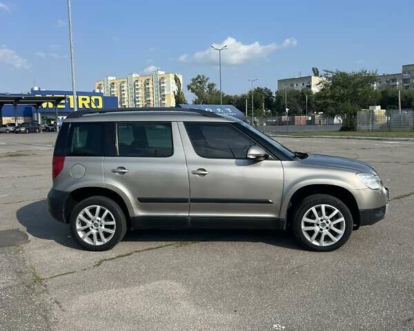 Коричневый Шкода Ети, объемом двигателя 1.97 л и пробегом 181 тыс. км за 12000 $, фото 4 на Automoto.ua