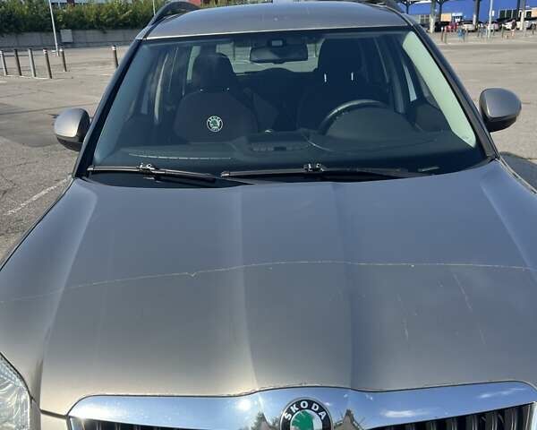 Коричневый Шкода Ети, объемом двигателя 1.97 л и пробегом 181 тыс. км за 12000 $, фото 22 на Automoto.ua