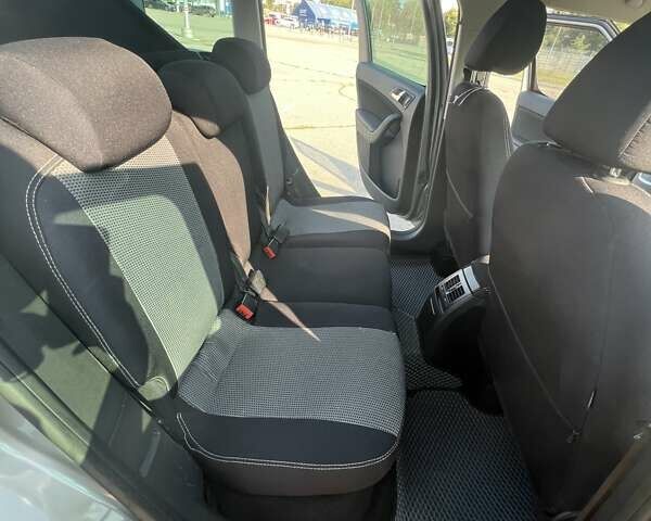 Коричневый Шкода Ети, объемом двигателя 1.97 л и пробегом 181 тыс. км за 12000 $, фото 18 на Automoto.ua