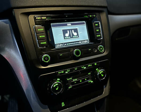 Красный Шкода Ети, объемом двигателя 0 л и пробегом 198 тыс. км за 9999 $, фото 56 на Automoto.ua