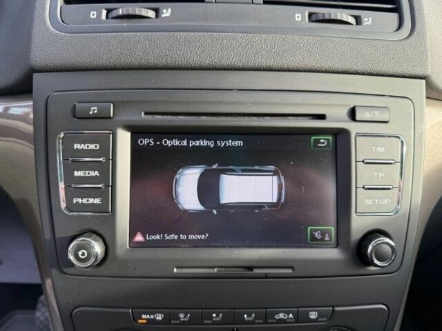 Червоний Шкода Єті, об'ємом двигуна 2 л та пробігом 111 тис. км за 7900 $, фото 19 на Automoto.ua