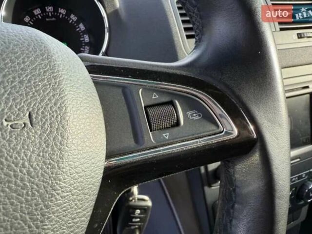 Красный Шкода Ети, объемом двигателя 2 л и пробегом 111 тыс. км за 8200 $, фото 19 на Automoto.ua