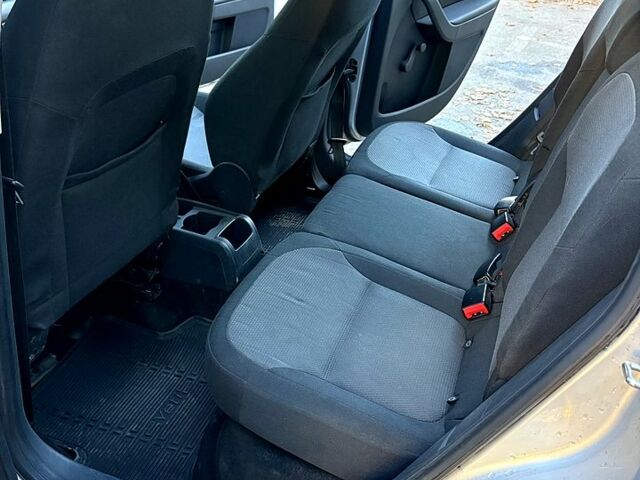 Шкода Ети, объемом двигателя 1.8 л и пробегом 206 тыс. км за 3500 $, фото 6 на Automoto.ua