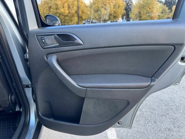 Серый Шкода Ети, объемом двигателя 0 л и пробегом 316 тыс. км за 8500 $, фото 10 на Automoto.ua