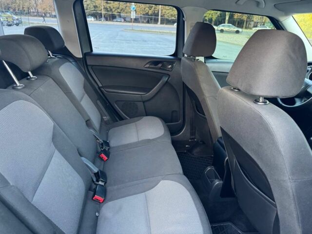 Серый Шкода Ети, объемом двигателя 0 л и пробегом 316 тыс. км за 8500 $, фото 13 на Automoto.ua