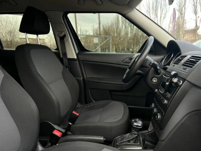 Серый Шкода Ети, объемом двигателя 1.2 л и пробегом 206 тыс. км за 8300 $, фото 15 на Automoto.ua