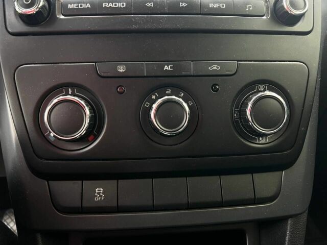 Серый Шкода Ети, объемом двигателя 1.2 л и пробегом 206 тыс. км за 8300 $, фото 11 на Automoto.ua