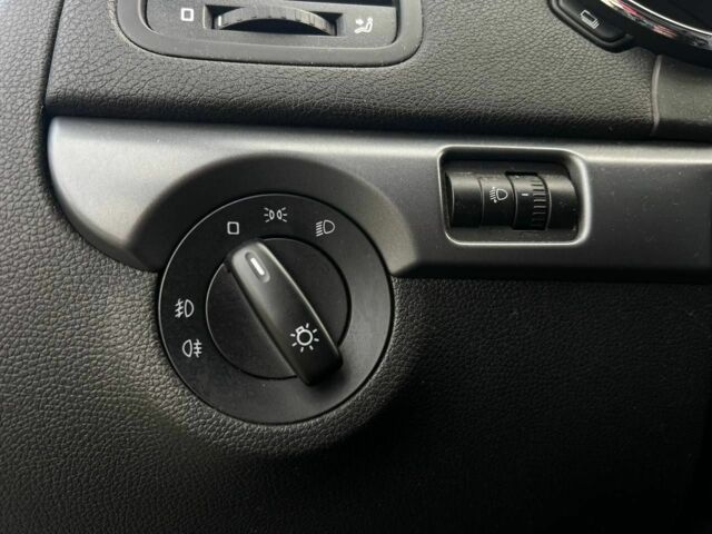 Серый Шкода Ети, объемом двигателя 1.2 л и пробегом 206 тыс. км за 8300 $, фото 16 на Automoto.ua