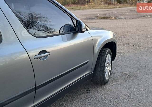 Шкода Ети 2009 в Рожнятове на Automoto.ua Серый Шкода Ети, объемом двигателя 1.8 л и пробегом 367 тыс. км за 5788 $, фото 21 на Automoto.ua