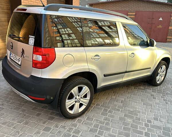 Сірий Шкода Єті, об'ємом двигуна 1.8 л та пробігом 193 тис. км за 7700 $, фото 3 на Automoto.ua