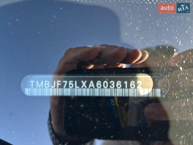 Сірий Шкода Єті, об'ємом двигуна 1.2 л та пробігом 220 тис. км за 9000 $, фото 3 на Automoto.ua