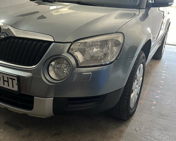 Сірий Шкода Єті, об'ємом двигуна 1.2 л та пробігом 216 тис. км за 6100 $, фото 8 на Automoto.ua