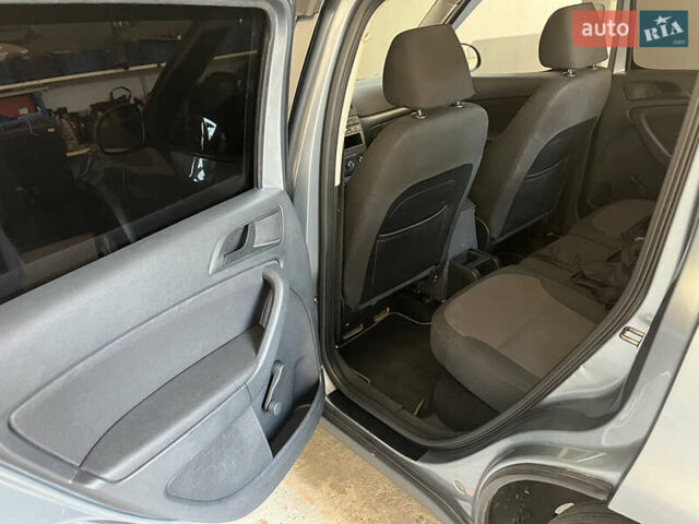 Сірий Шкода Єті, об'ємом двигуна 1.2 л та пробігом 216 тис. км за 6100 $, фото 3 на Automoto.ua