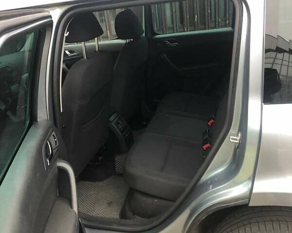 Сірий Шкода Єті, об'ємом двигуна 1.2 л та пробігом 198 тис. км за 7450 $, фото 8 на Automoto.ua