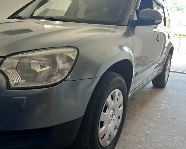 Сірий Шкода Єті, об'ємом двигуна 1.2 л та пробігом 216 тис. км за 6100 $, фото 9 на Automoto.ua