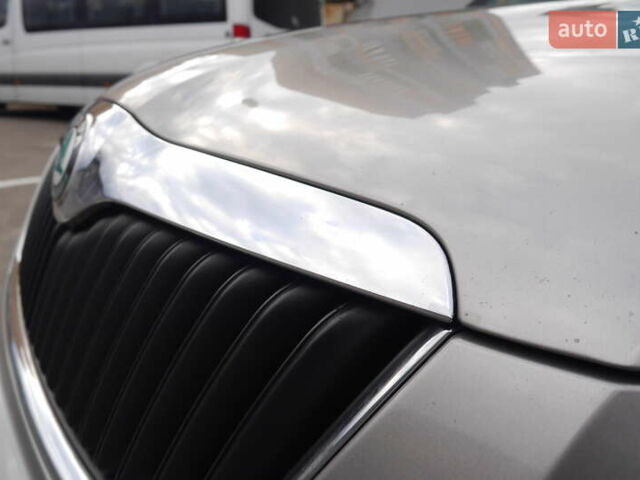 Серый Шкода Ети, объемом двигателя 1.97 л и пробегом 225 тыс. км за 10800 $, фото 19 на Automoto.ua