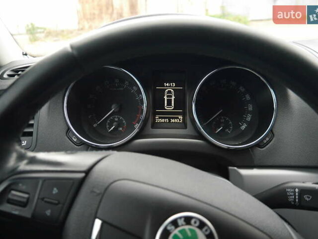 Серый Шкода Ети, объемом двигателя 1.97 л и пробегом 225 тыс. км за 10800 $, фото 25 на Automoto.ua