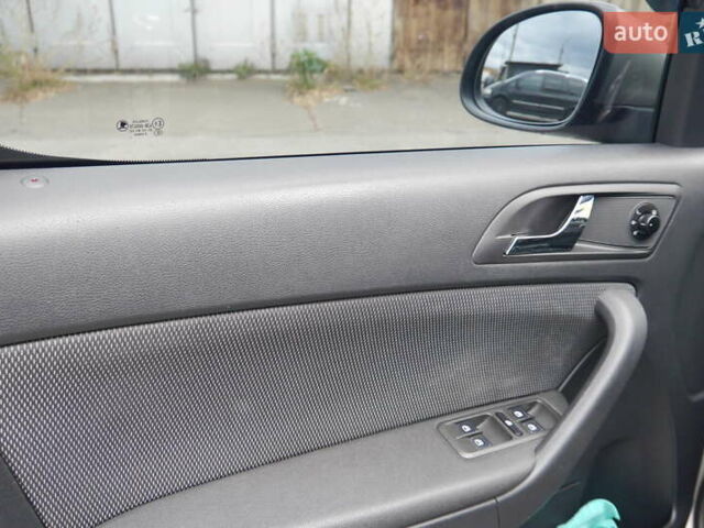 Серый Шкода Ети, объемом двигателя 1.97 л и пробегом 225 тыс. км за 10800 $, фото 33 на Automoto.ua