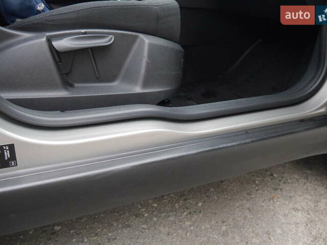 Серый Шкода Ети, объемом двигателя 1.97 л и пробегом 225 тыс. км за 10800 $, фото 16 на Automoto.ua