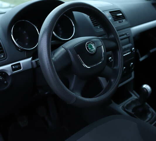 Серый Шкода Ети, объемом двигателя 1.8 л и пробегом 115 тыс. км за 11500 $, фото 19 на Automoto.ua