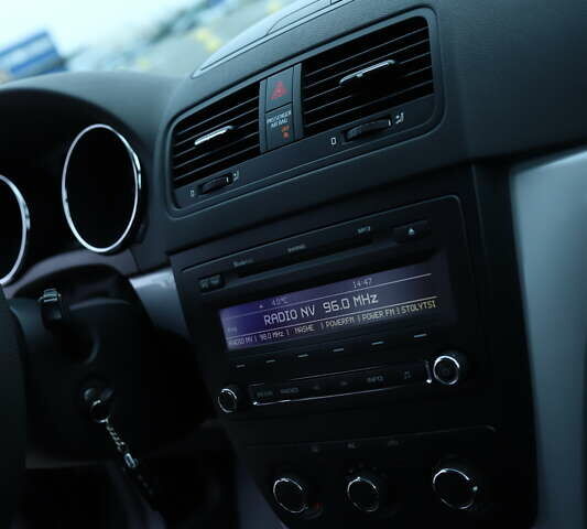 Серый Шкода Ети, объемом двигателя 1.8 л и пробегом 115 тыс. км за 11500 $, фото 23 на Automoto.ua