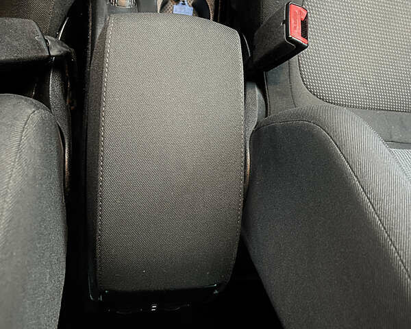 Серый Шкода Ети, объемом двигателя 1.8 л и пробегом 181 тыс. км за 8300 $, фото 51 на Automoto.ua