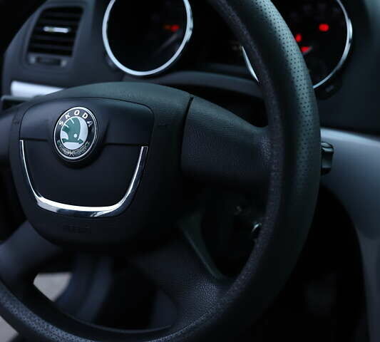 Серый Шкода Ети, объемом двигателя 1.8 л и пробегом 115 тыс. км за 11500 $, фото 20 на Automoto.ua